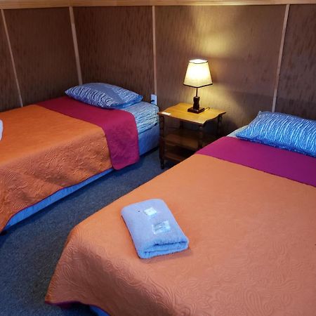 Antiguos Bed And Breakfast Пуерто Наталес Екстериор снимка