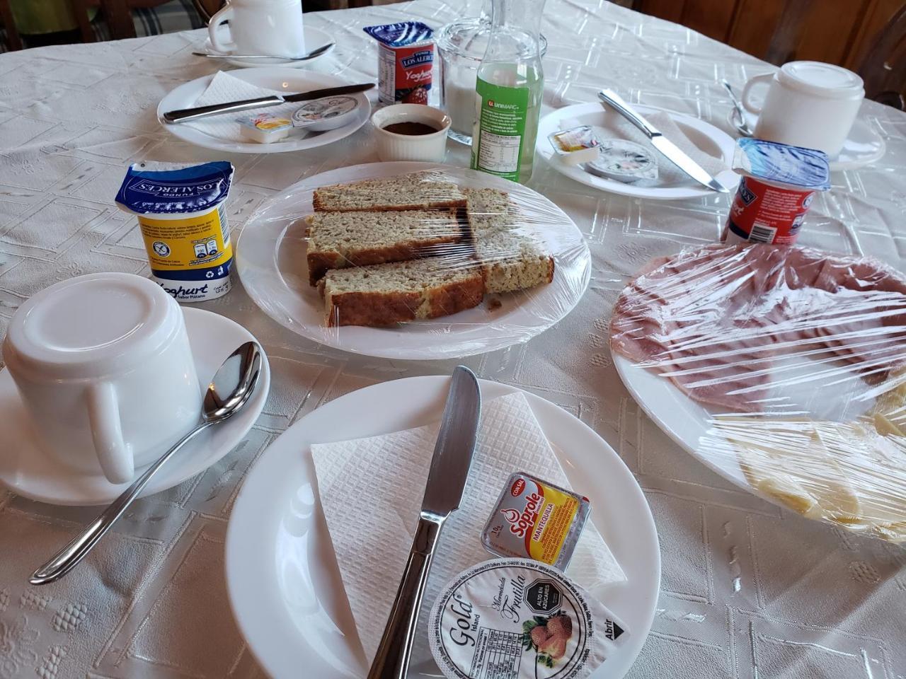 Antiguos Bed And Breakfast Пуерто Наталес Екстериор снимка