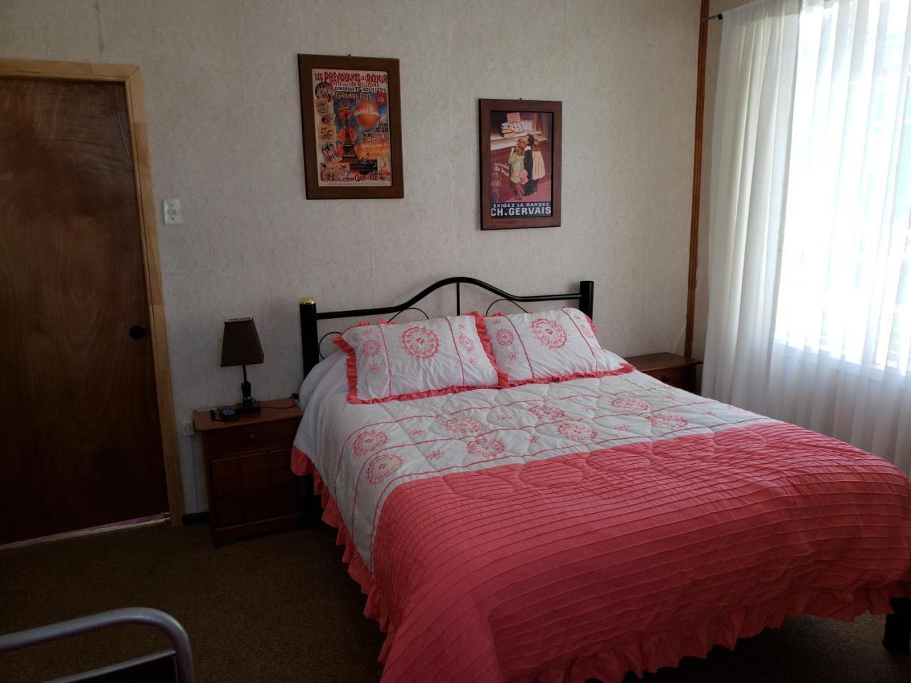 Antiguos Bed And Breakfast Пуерто Наталес Екстериор снимка