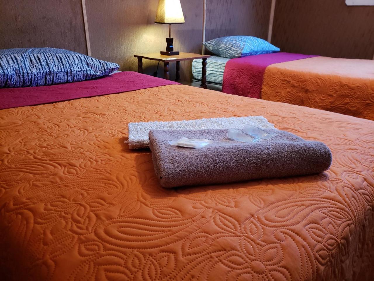 Antiguos Bed And Breakfast Пуерто Наталес Екстериор снимка