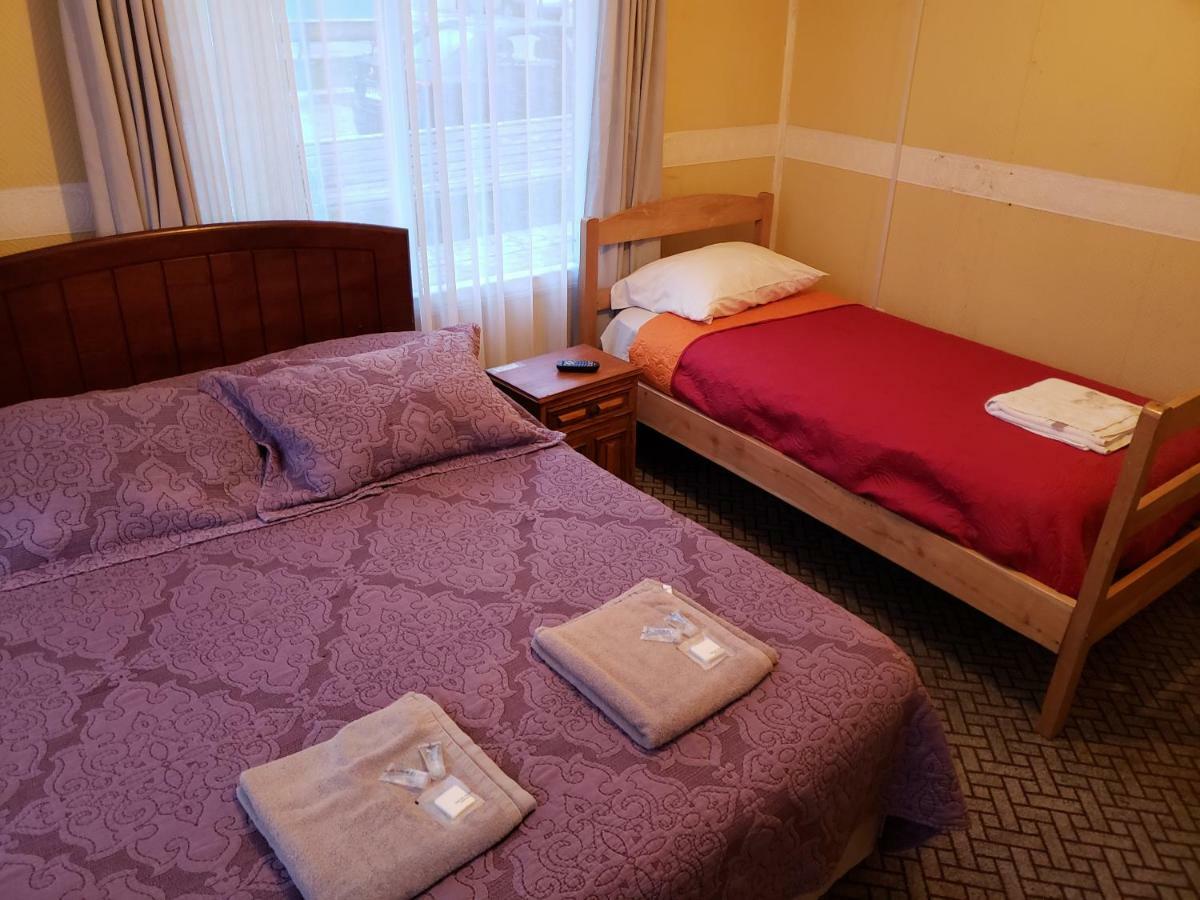 Antiguos Bed And Breakfast Пуерто Наталес Екстериор снимка