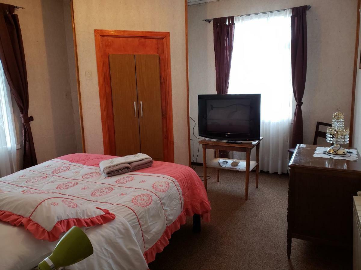 Antiguos Bed And Breakfast Пуерто Наталес Екстериор снимка