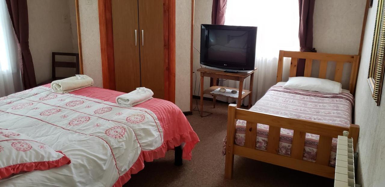 Antiguos Bed And Breakfast Пуерто Наталес Екстериор снимка